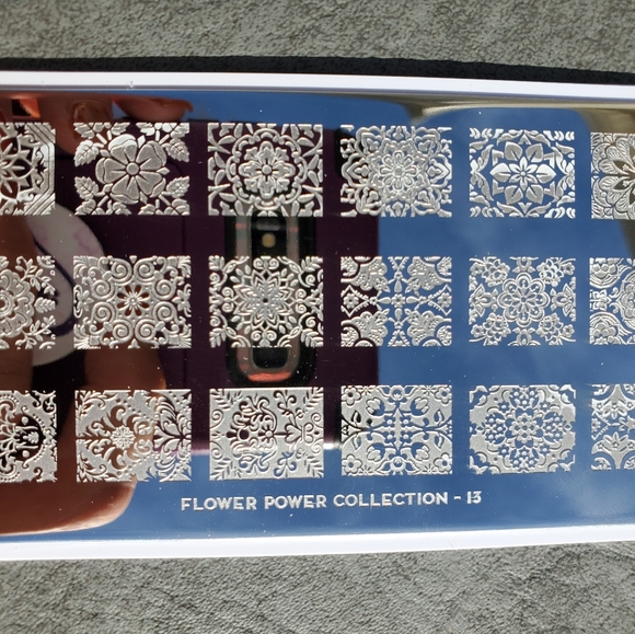 MoYou London nail 💅  art kit - Picture 3 of 7